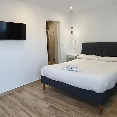 Guest house La Ermita 2*