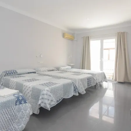 Guest house La Ermita 2*