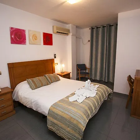 La Ermita Πανσιόν 2*