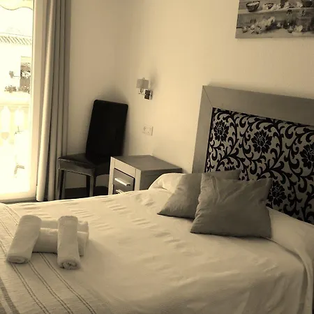 Πανσιόν La Ermita Nerja