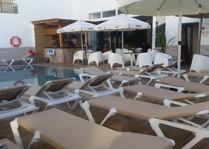 호스탈 라 에르미타 2*